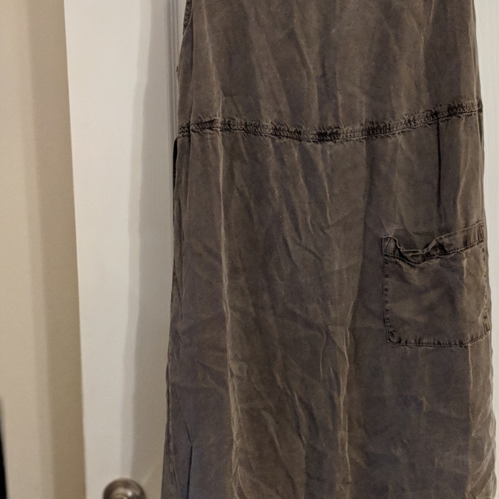 Dress - Picture 2 of 4